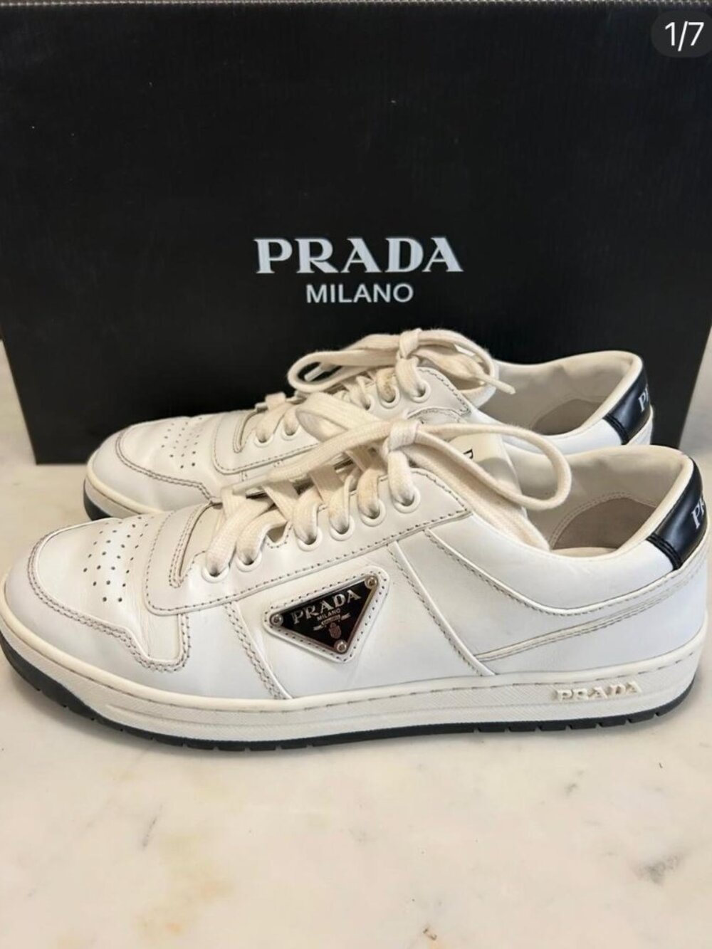 PRADA LOGO